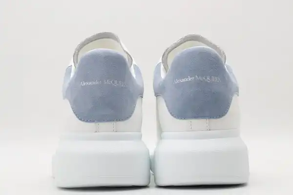 First Bag Ru ALEXANDER MCQUEEN Oversized Sneaker