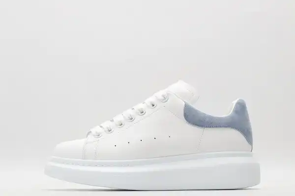 First bag ru ALEXANDER MCQUEEN Oversized Sneaker