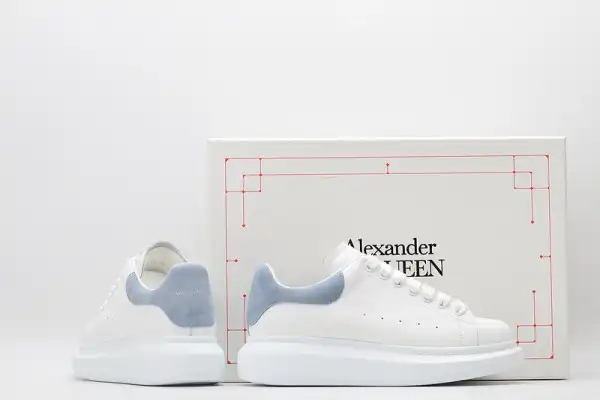 First Bag Ru ALEXANDER MCQUEEN Oversized Sneaker