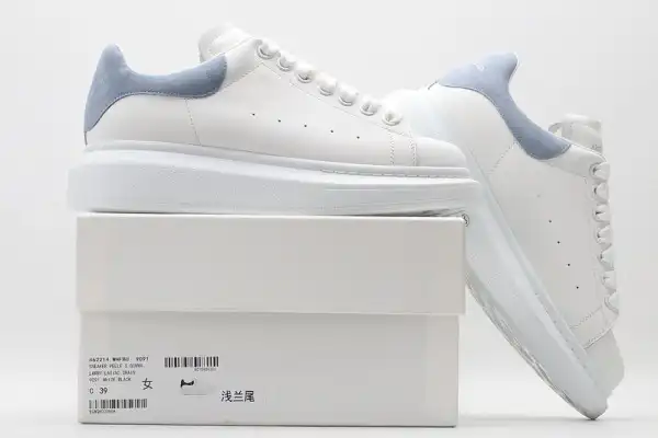 First Bag Ru ALEXANDER MCQUEEN Oversized Sneaker