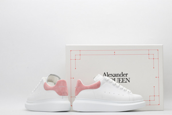 HOT SALE ALEXANDER MCQUEEN Oversized Sneaker