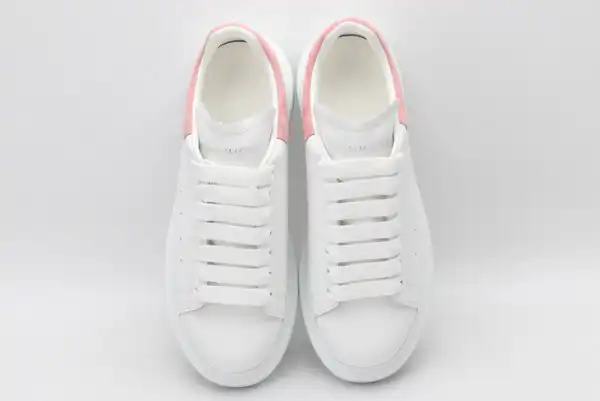 Frstbag ru ALEXANDER MCQUEEN Oversized Sneaker