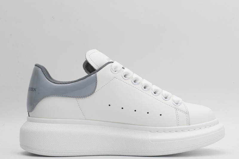 HOT SALE ALEXANDER MCQUEEN Oversized Sneaker