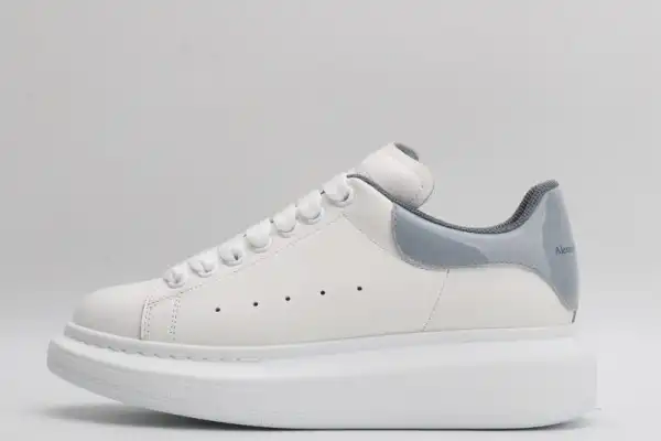 Yupoo bagsoffer ALEXANDER MCQUEEN Oversized Sneaker