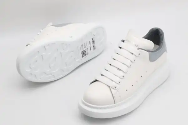 ALEXANDER MCQUEEN Oversized Sneaker