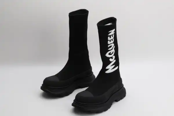 Frstbag ru ALEXANDER MCQUEEN Graffiti Knit Tread Slick Boot