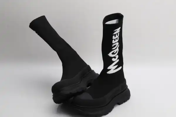 Bagsoffer yupoo ALEXANDER MCQUEEN Graffiti Knit Tread Slick Boot