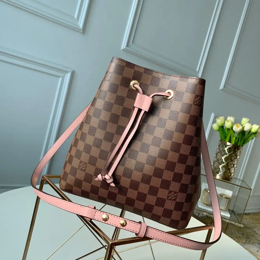 Frstbag ru LOUIS VUITTON NÉONOÉ