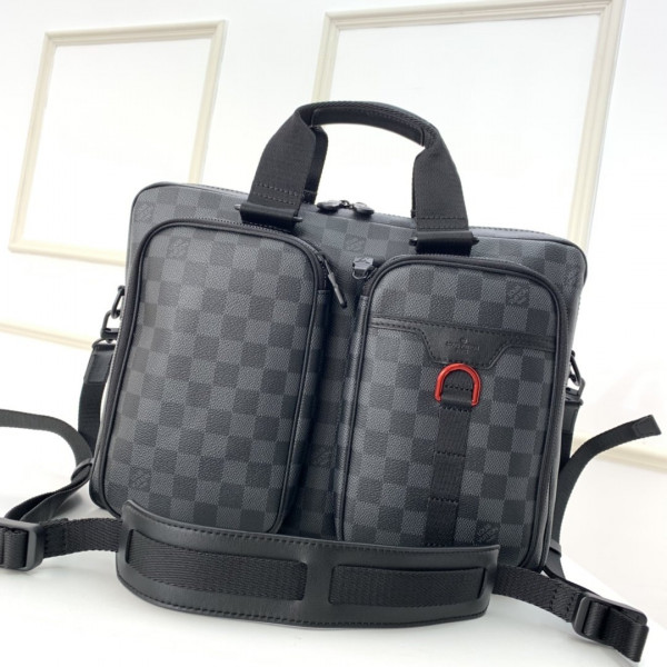 LOUIS VUITTON UTILITY BUSINESS BAG