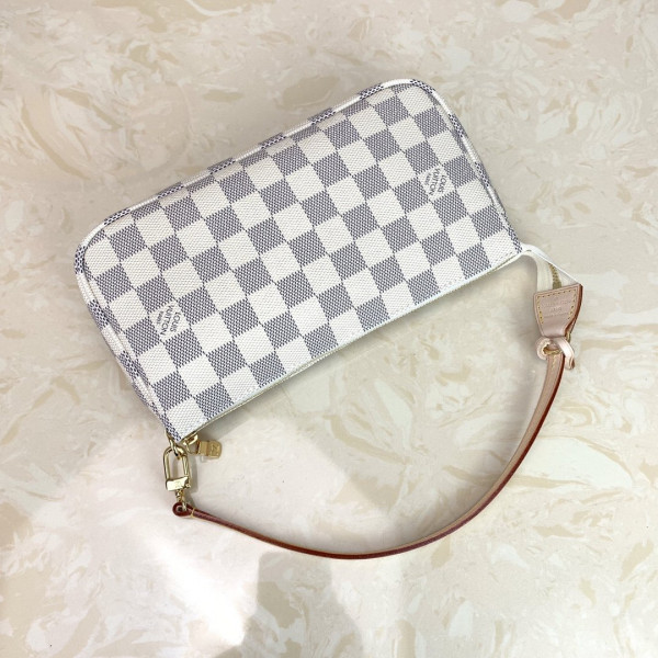 HOT SALE Louis Vuitton POCHETTE ACCESSOIRES