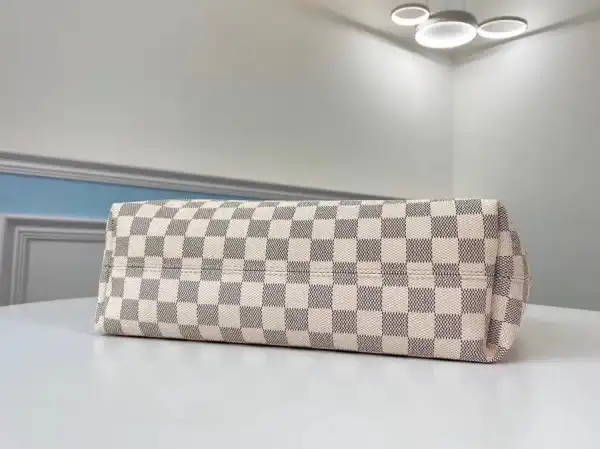 Firstbag Ru LOUIS VUITTON GRACEFUL PM