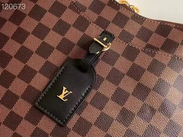 LOUIS VUITTON ODÉON MM