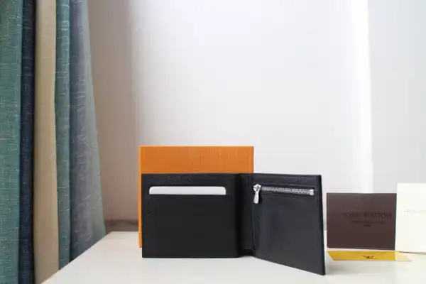 TO LOUIS VUITTON AMERIGO WALLET