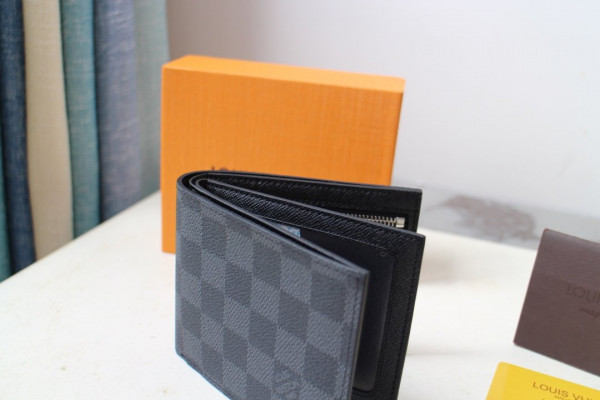 HOT SALE LOUIS VUITTON AMERIGO WALLET