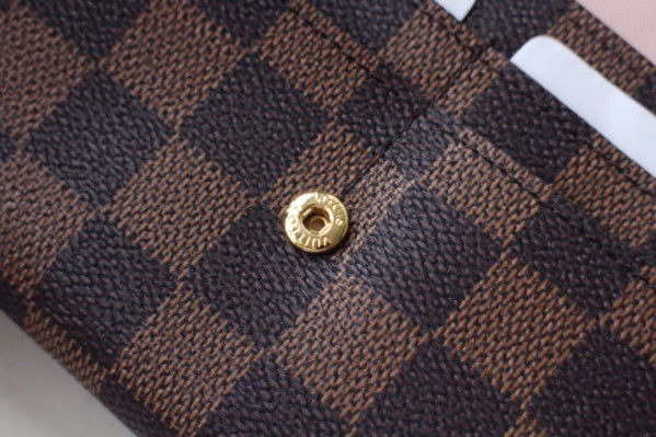 LOUIS VUITTON SARAH WALLET