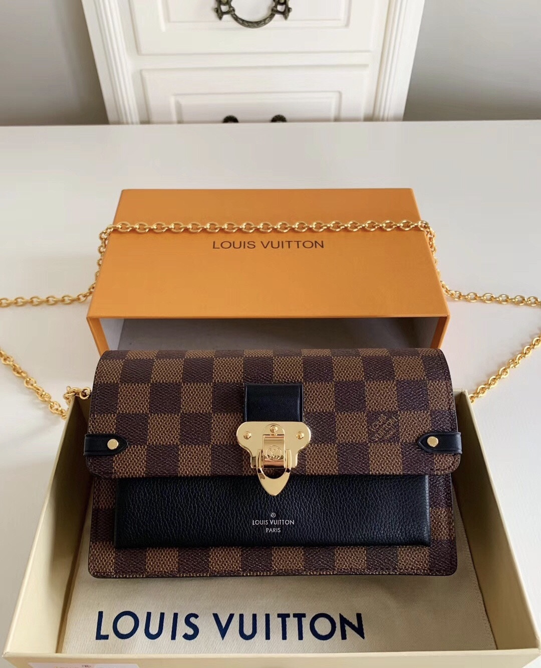 HOT SALE LOUIS VUITTON VAVIN CHAIN WALLET