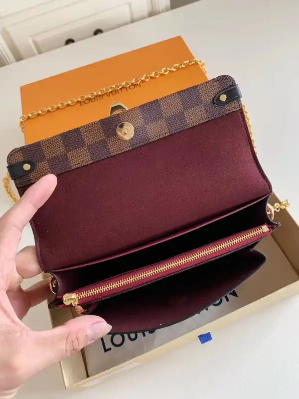 Rep LOUIS VUITTON VAVIN CHAIN WALLET