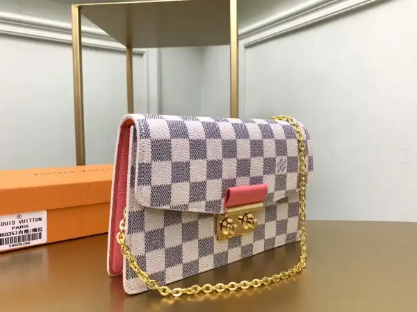 Firstbag Ru LOUIS VUITTON CROISETTE CHAIN WALLET