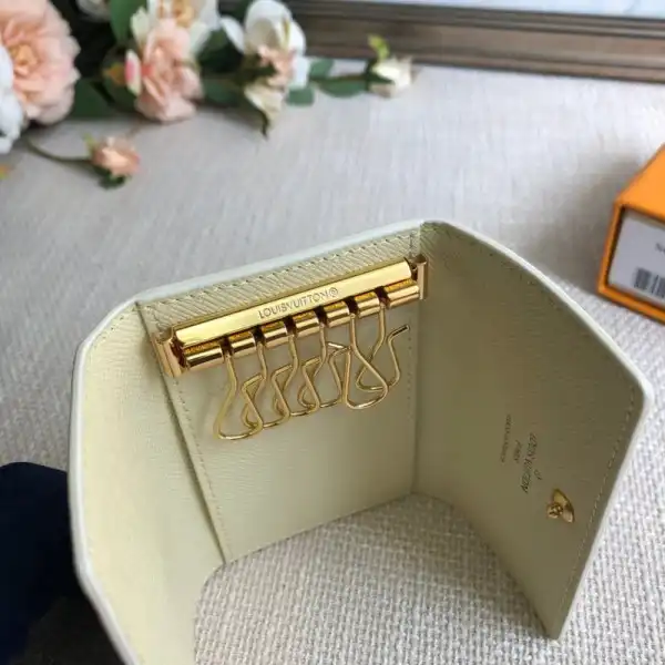 Aaa replica ru LOUIS VUITTON 6 KEY HOLDER