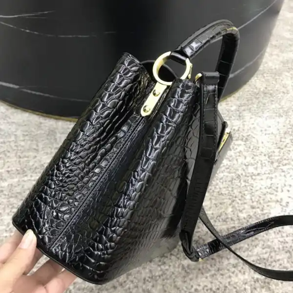 Cheap LOUIS VUITTON CAPUCINES PM