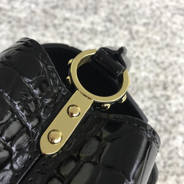 LOUIS VUITTON CAPUCINES MINI