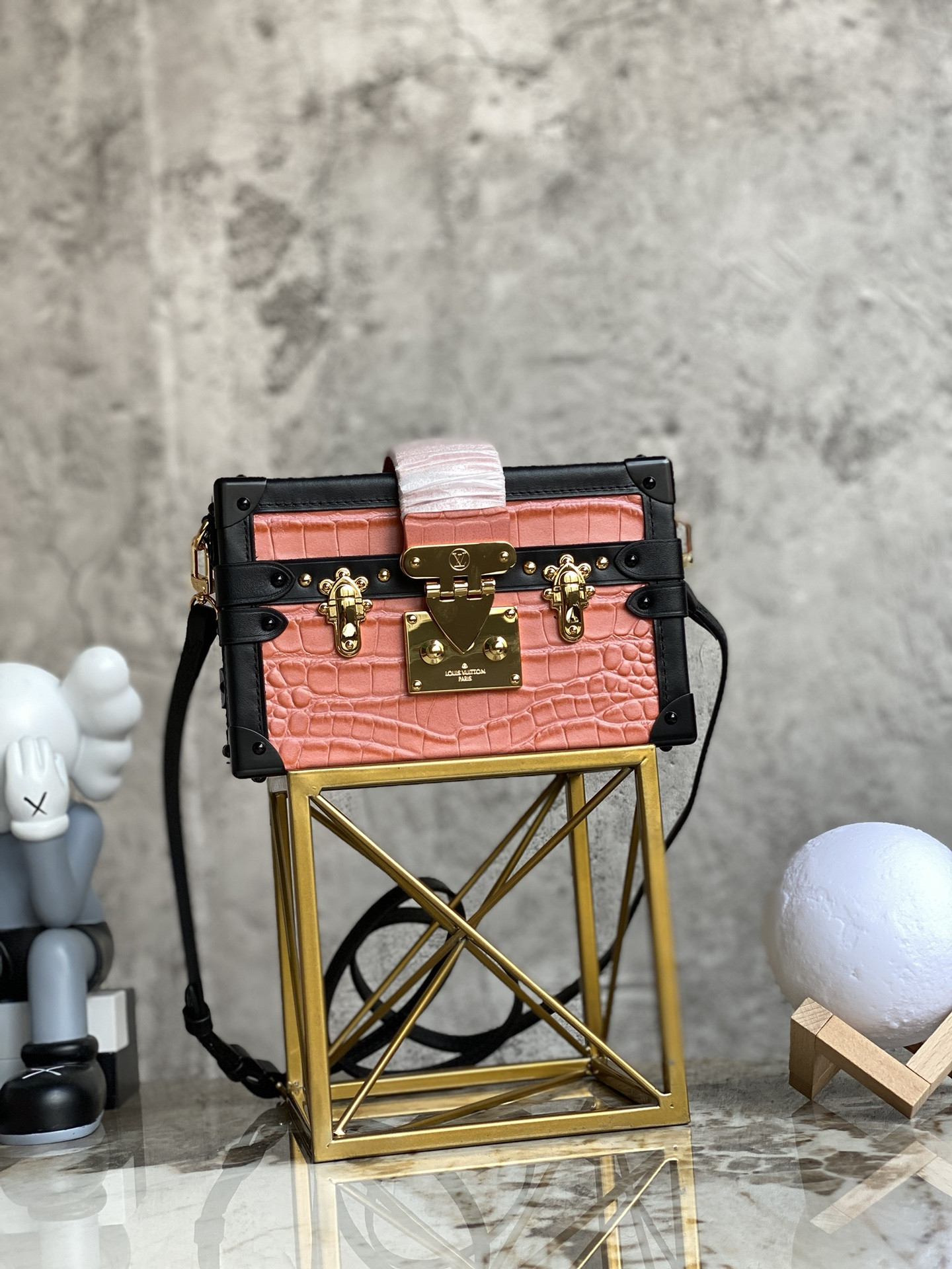 LOUIS VUITTON PETITE MALLE