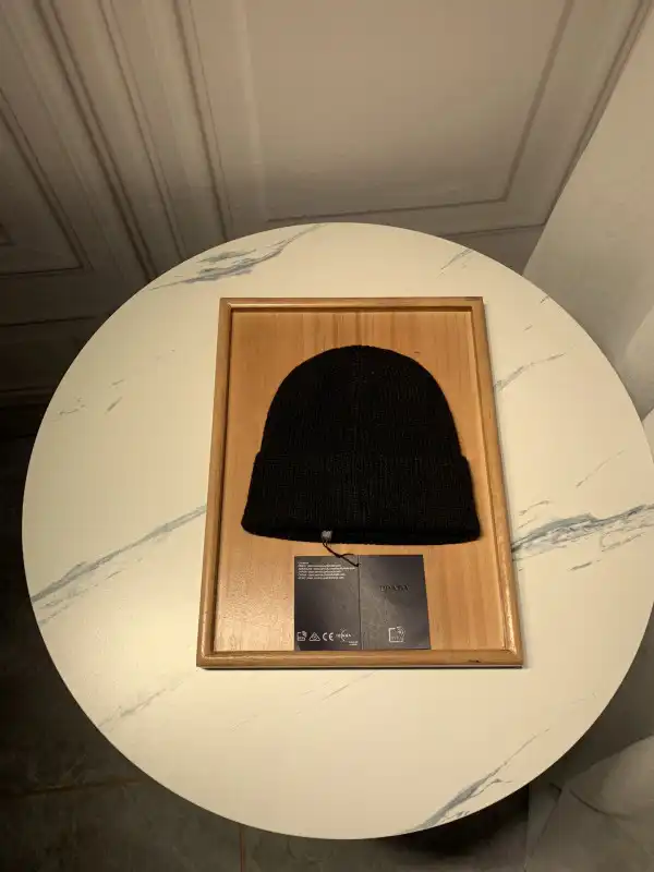 PRADA HAT