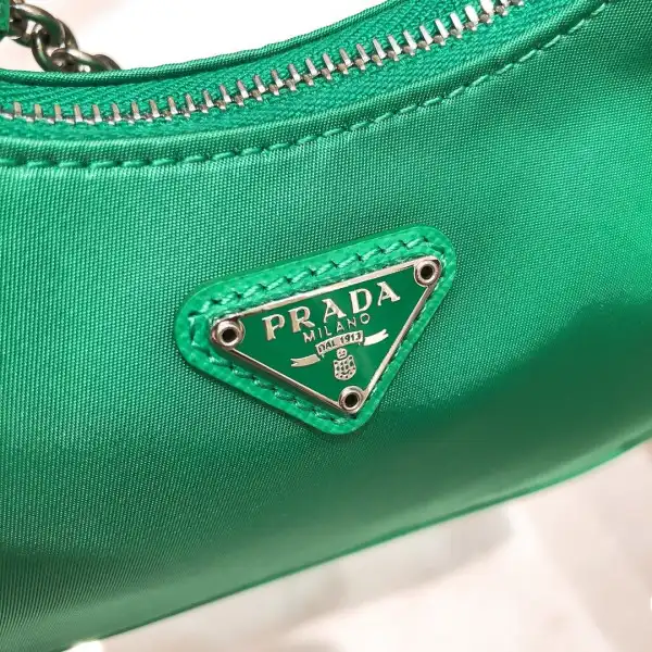 PRADA RE-EDITION 2005 NYLON SHOULDER BAG