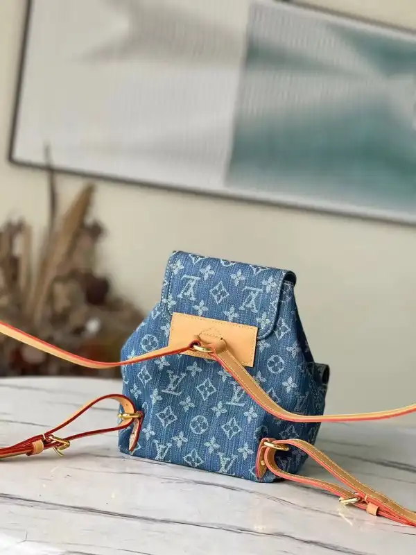 First bag ru LOUIS VUITTON MONTSOURIS PM