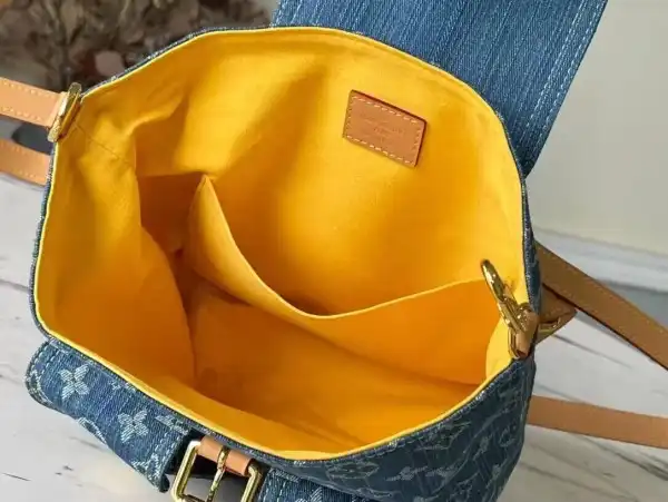 Cheap LOUIS VUITTON MONTSOURIS PM