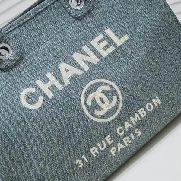 CHANEL SHOPPING BAG