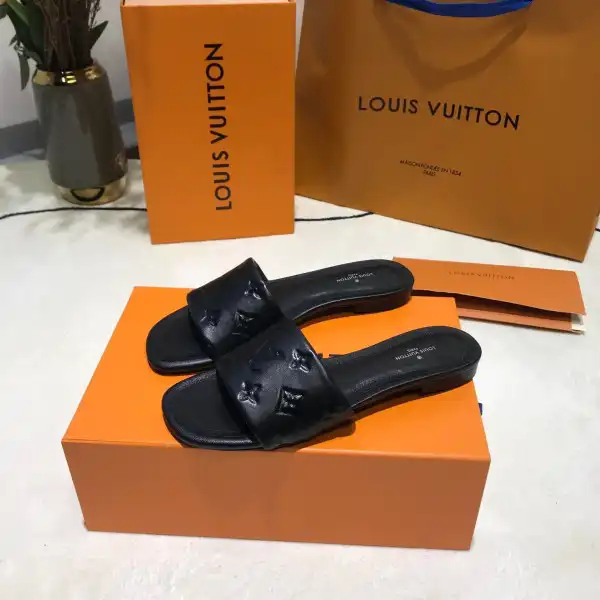 Bagsoffer LOUIS VUITTON SLIPPERS