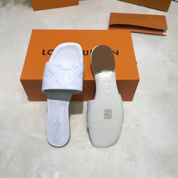 LOUIS VUITTON SLIPPERS