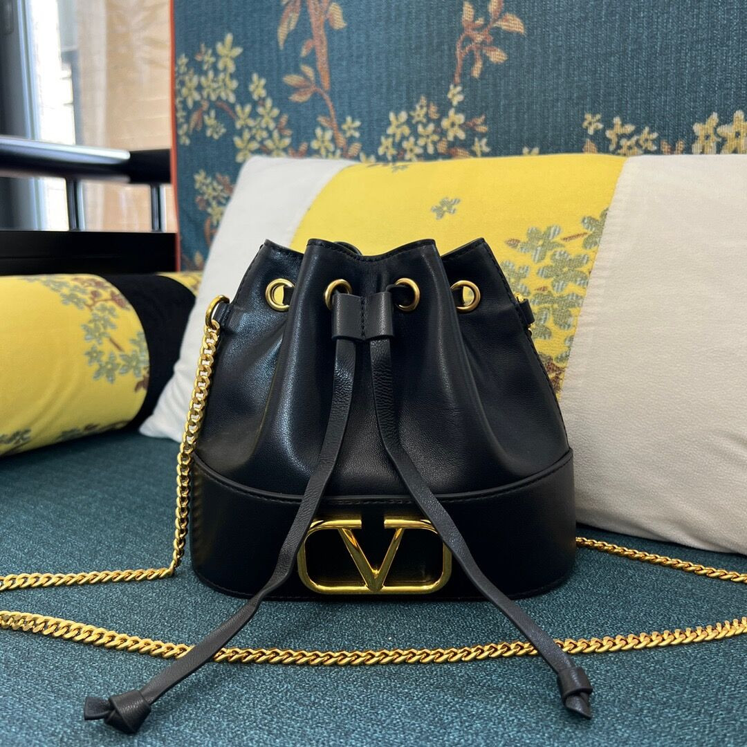 HOT SALE VALENTINO MINI BUCKET BAG IN NAPPA WITH VLOGO SIGNATURE CHAIN