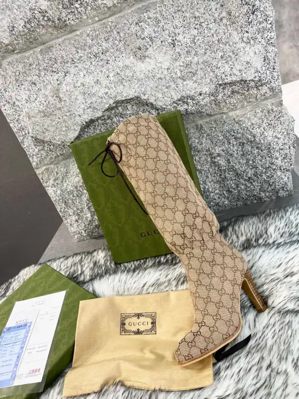 Firstbag Ru GUCCI GG HIGH BOOTS