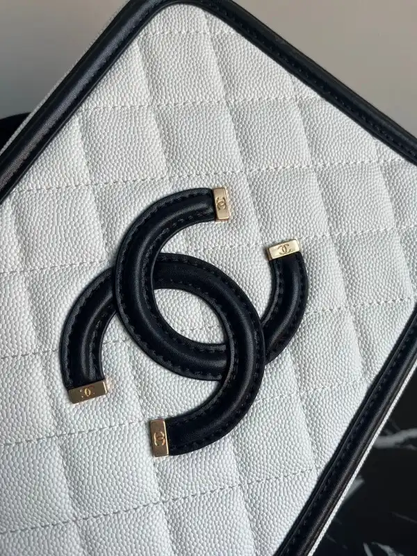 CHANEL VANITY CASE