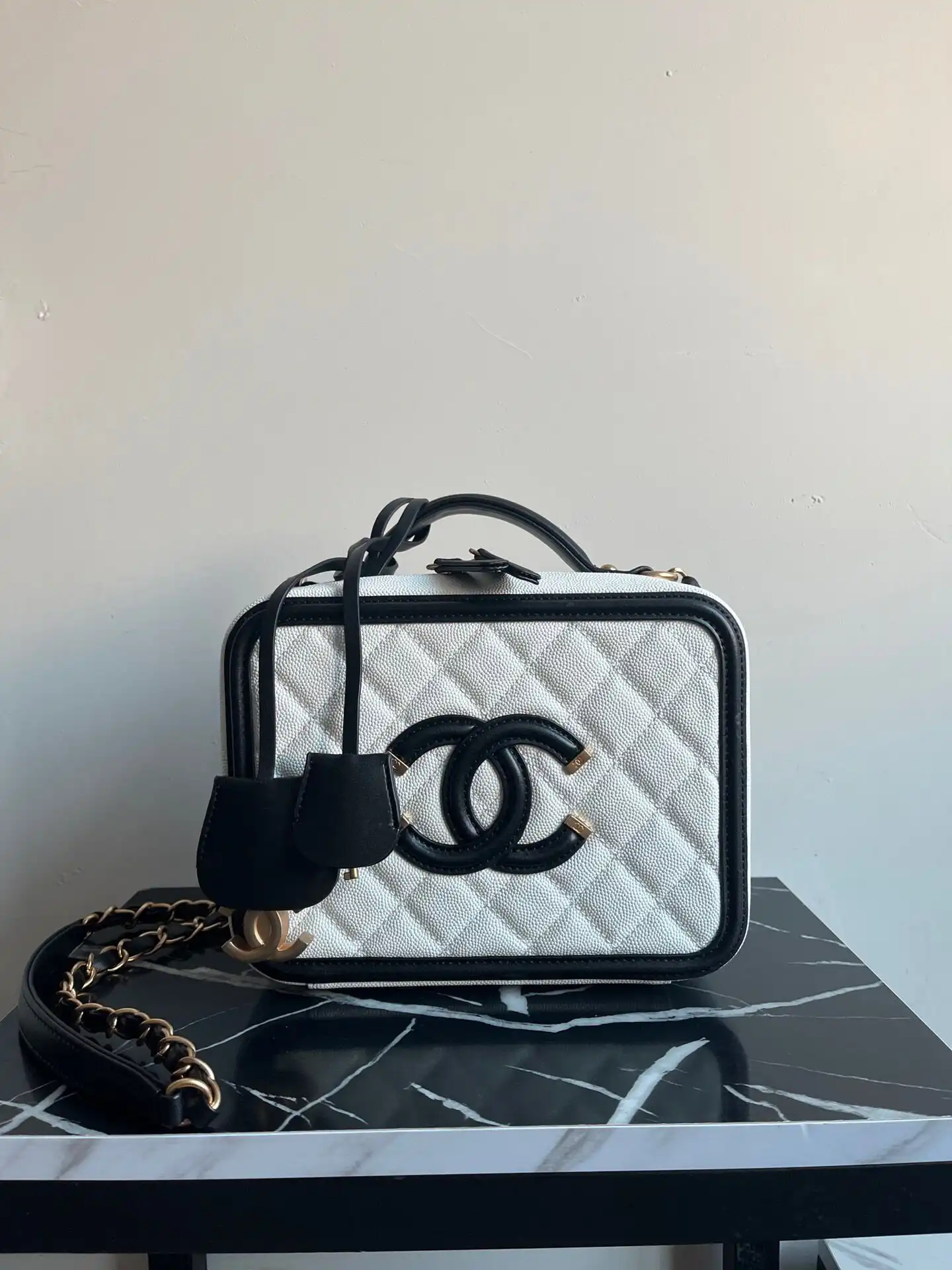 CHANEL VANITY CASE