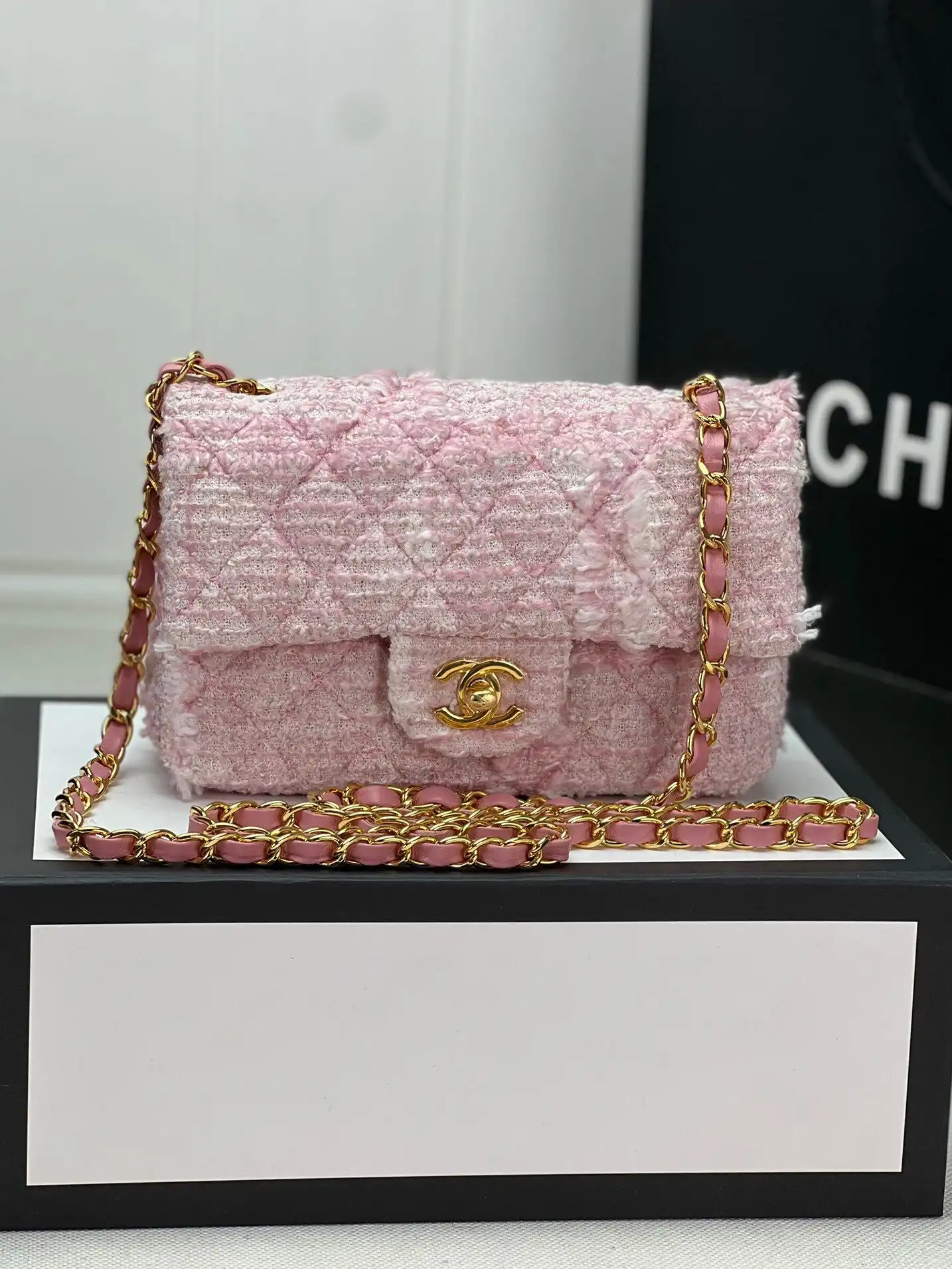 CHANEL FLAP BAG