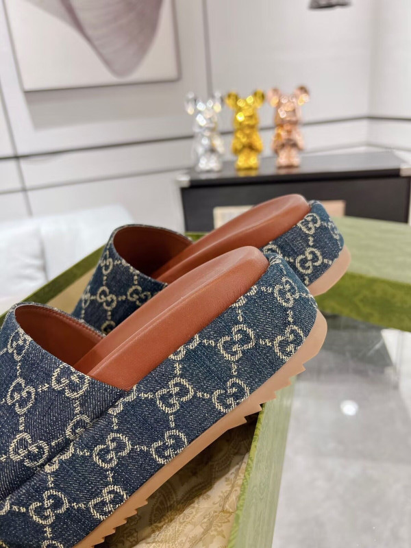 HOT SALE GUCCI  PLATFORM SLIDE