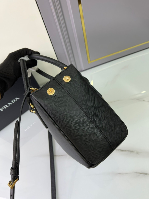 HOT SALE Prada Galleria Saffiano bag Medium