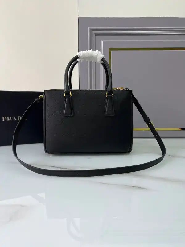 Prada Galleria Saffiano bag Medium