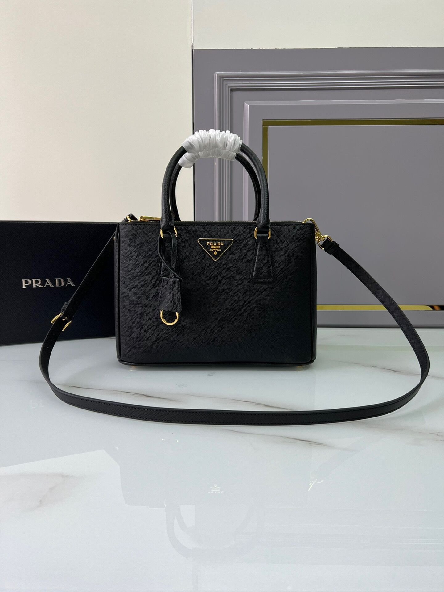 HOT SALE Prada Galleria Saffiano bag Medium