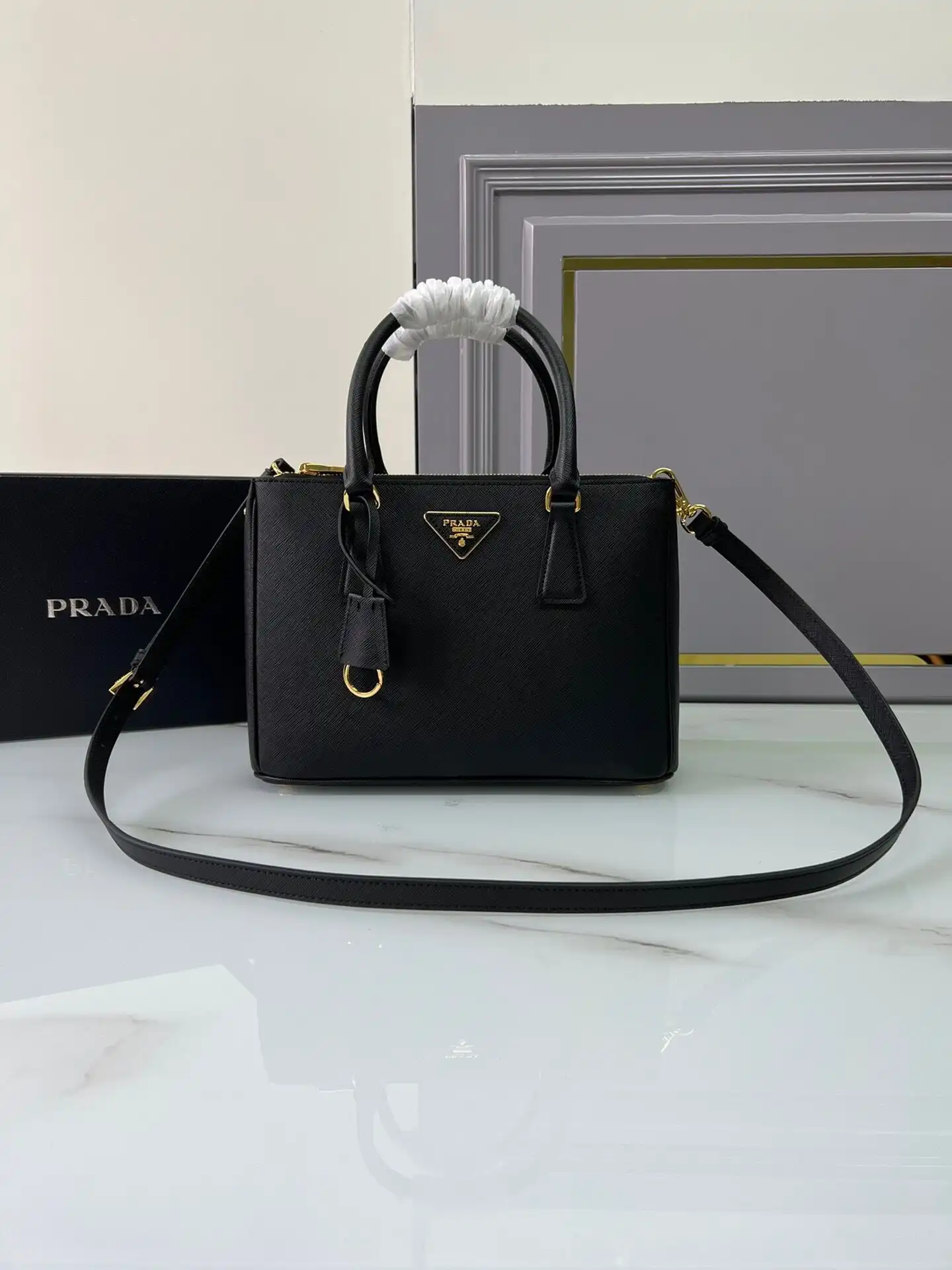 Frstbag ru Prada Galleria Saffiano bag Medium