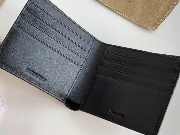 BURBERRY WALLET