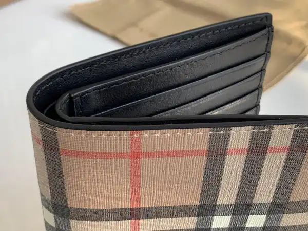 First bag ru BURBERRY WALLET