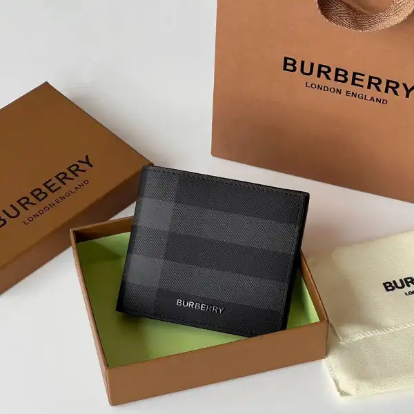 BURBERRY WALLET