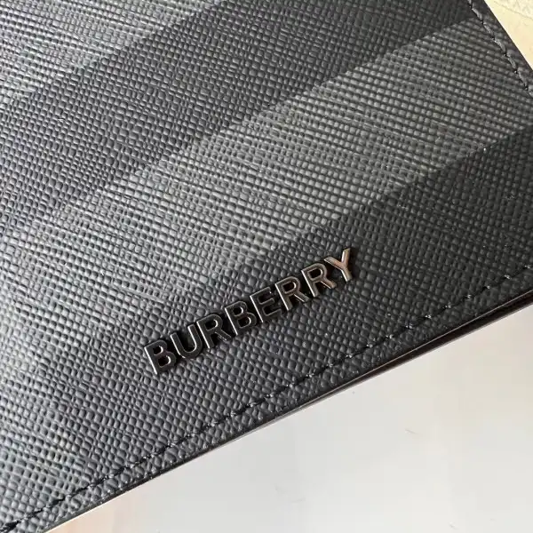 BURBERRY WALLET