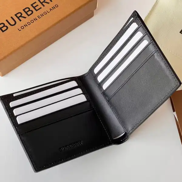 BURBERRY WALLET