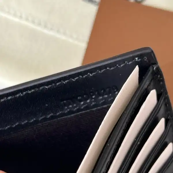 BURBERRY WALLET