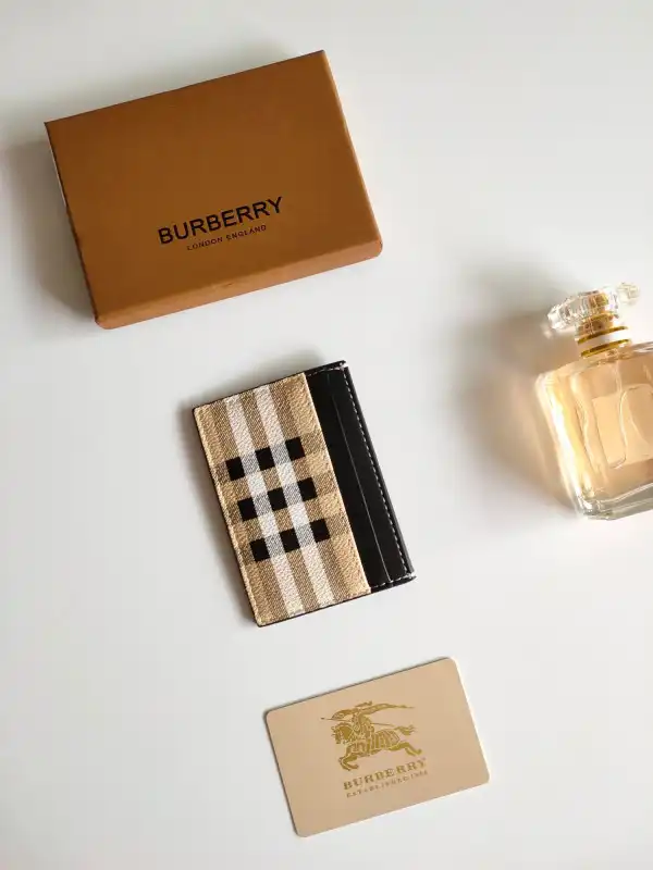 BURBERRY CARD CASE